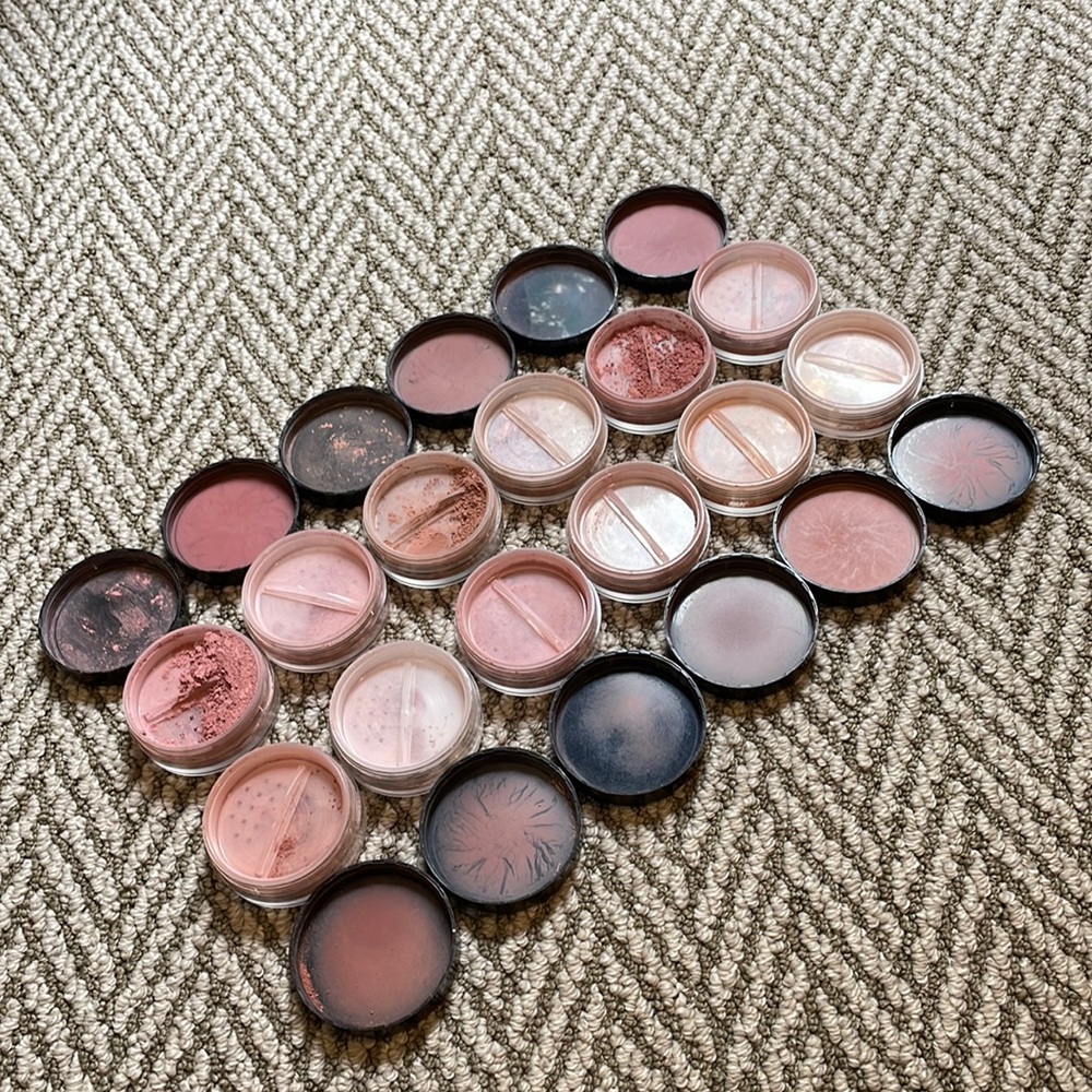 12 Alima Pure blushes